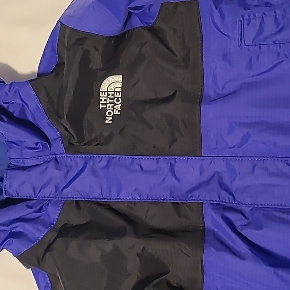 Toddler The North Face light weight jacket - Picture 2 of 9